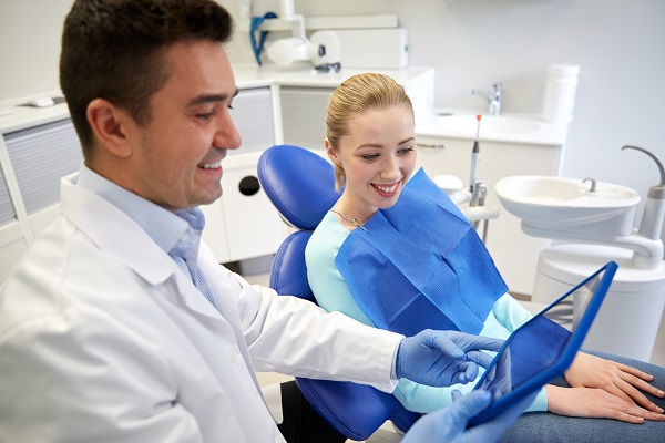 Benefits Of Visiting A Family Dentist For A Dental Exam