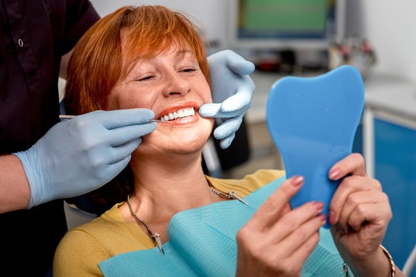 How Denture Adjustment Is Done